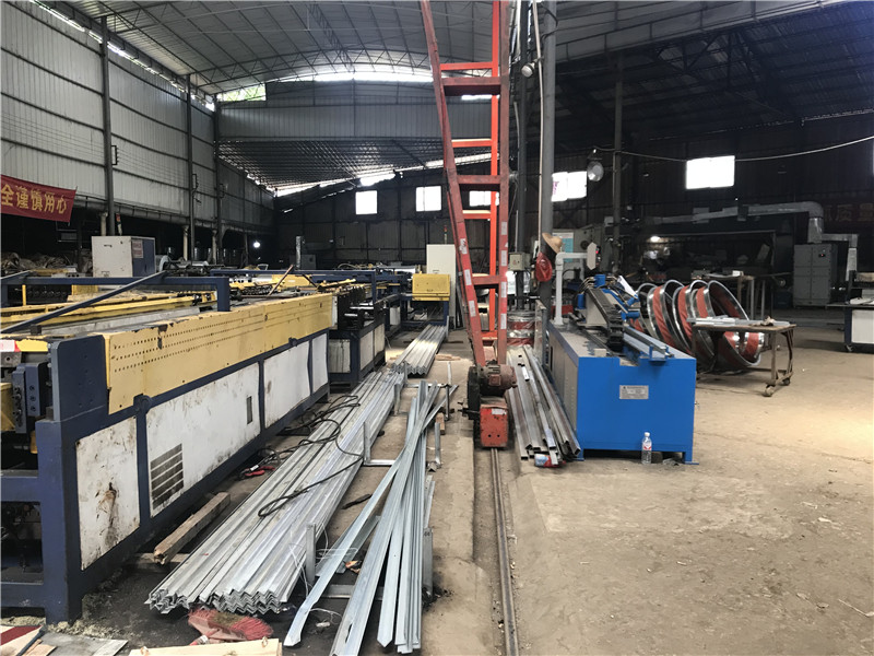 柳州商场新利(中国)工程 柳州商场新利(中国)工程